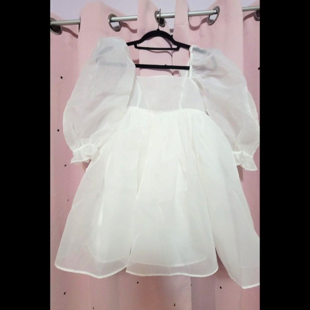 XS BNWT Selkie Ivory Puff